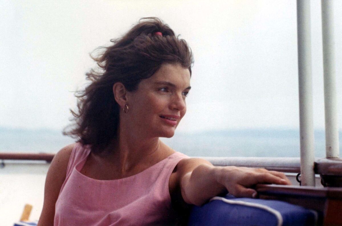 Τζάκι Κένεντι Ωνάση | Οι απίστευτες κι  επικίνδυνες θυσίες για να διατηρεί την καλλίγραμμη σιλουέτα της