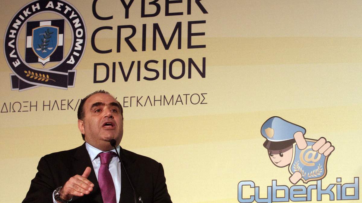 Μη βάζετε φωτογραφίες τα παιδιά σας με μαγιό