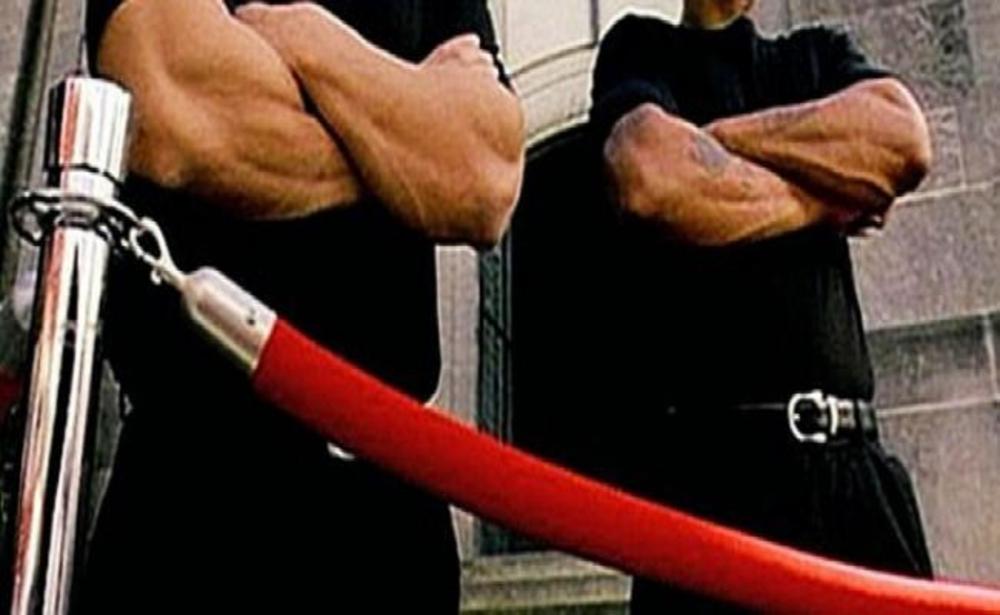 Αποστολή στην Μαύρη Μύκονο