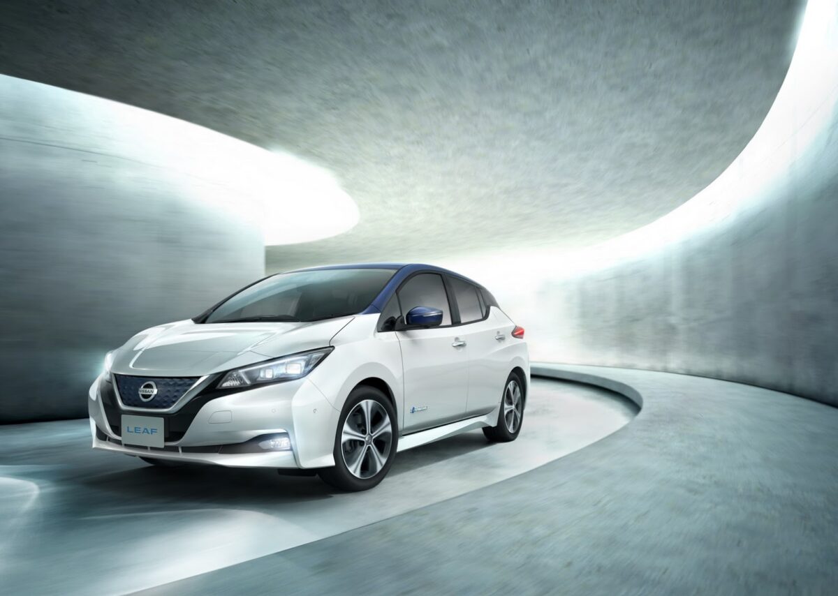 Επίσημο: Αυτό είναι το νέο Nissan LEAF με τεχνολογία ProPILOT! (photos + video)
