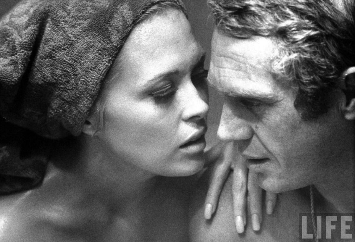 Έριχ Μαρία Ρεμάρκ. Η γυναίκα από τον έρωτα γίνεται πιο έξυπνη, ενώ ένας άντρα χάνει τα λογικά του.