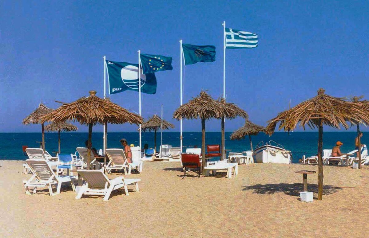 Αφαιρέθηκαν Γαλάζιες Σημαίες από 19 ελληνικές ακτές