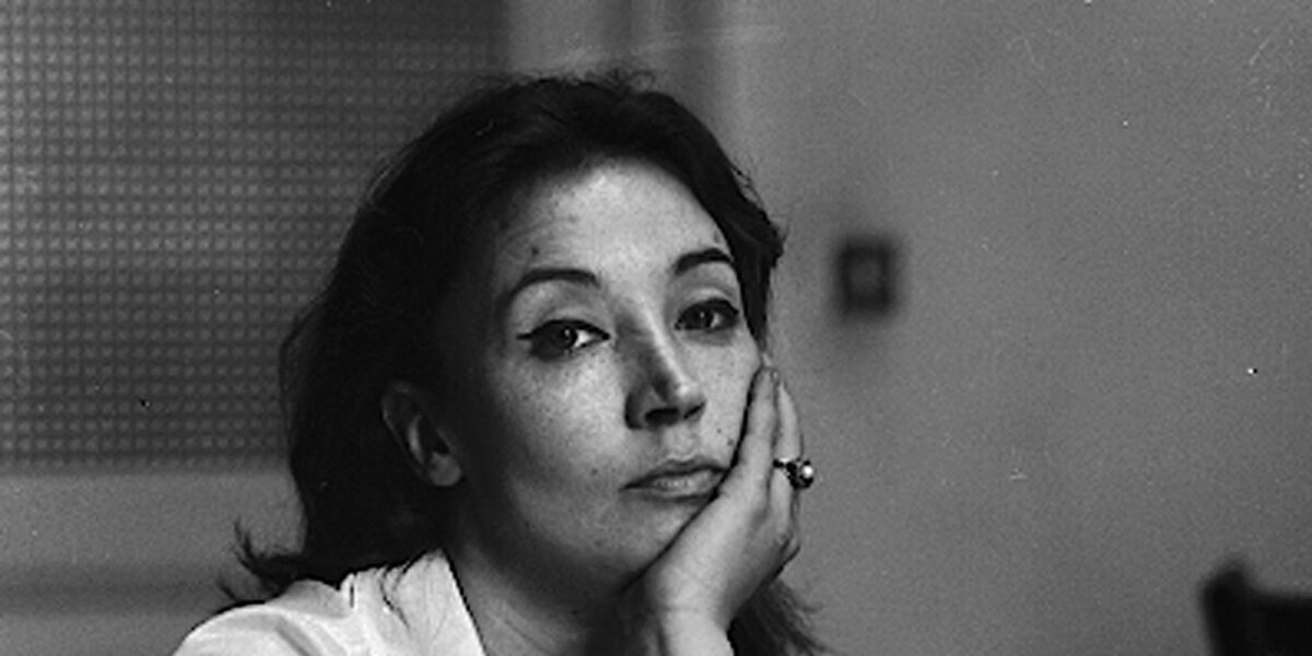 Oriana Fallaci : Εσύ είσαι νεκρό. Ίσως να πεθάνω κι εγώ. Αλλά δεν έχει σημασία. Γιατί η ζωή δεν πεθαίνει.