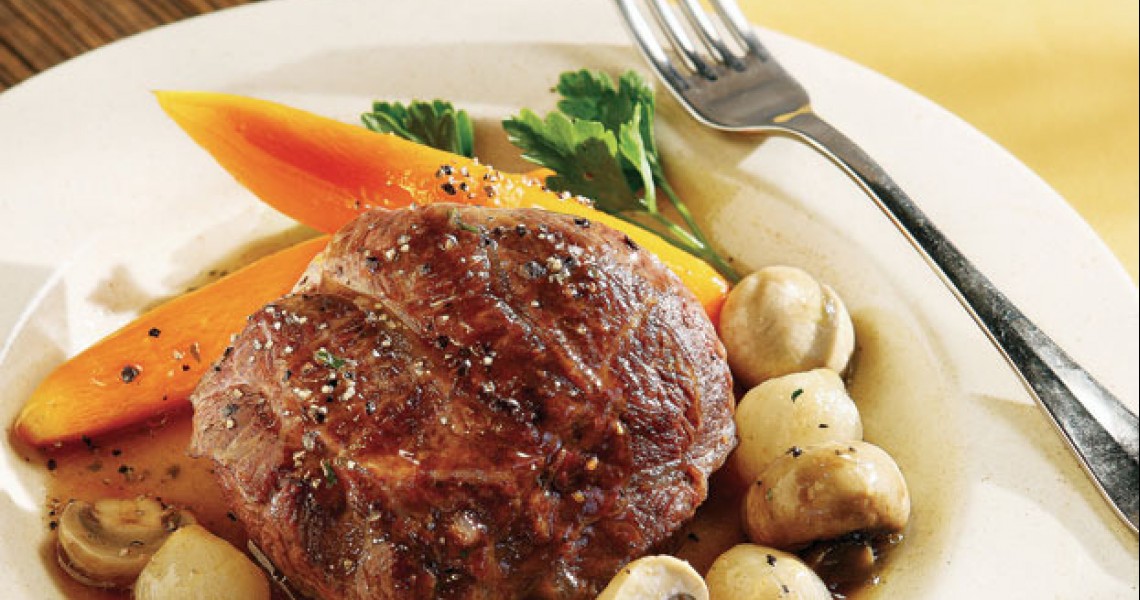 Πεντανόστιμη συνταγή για μοσχάρι με κρούστα πιπέρι
