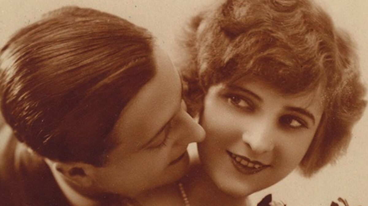 Francis Scott  Fitzgerald : Δε θα σε φιλήσω. Μπορεί να μου γίνει συνήθεια και δεν μπορώ να απαλλαγώ από συνήθειες.