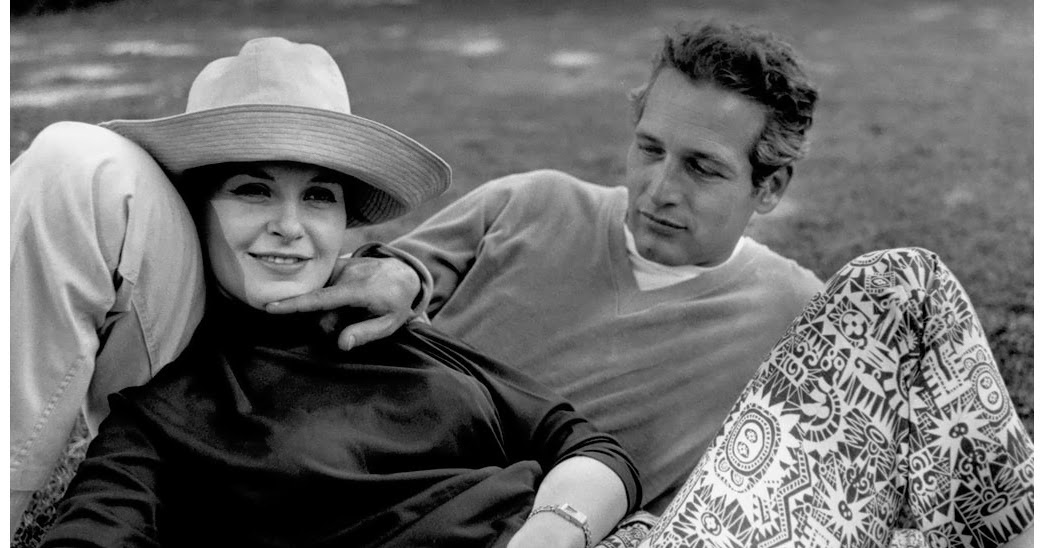 Μάρω Βαμβουνάκη | Όποιον ερωτευθήκαμε, τον ερωτευθήκαμε κατά κάποιον τρόπο παντοτινά...