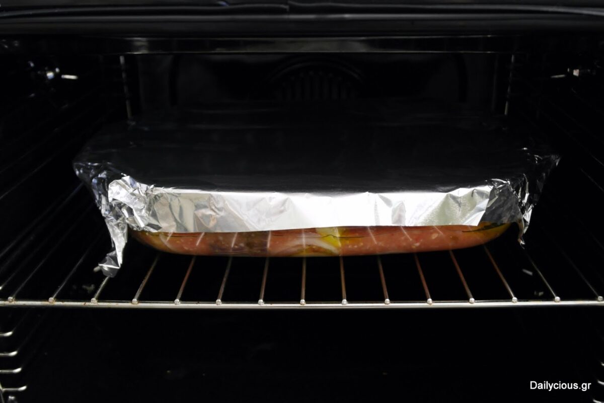 Να γιατί ψήνουμε τα περισσότερα φαγητά στους 180 βαθμούς