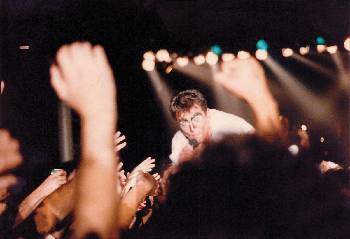 «Live and Unseen»: Δείτε αδημοσίευτες φωτογραφίες ιστορικών ροκ συναυλιών