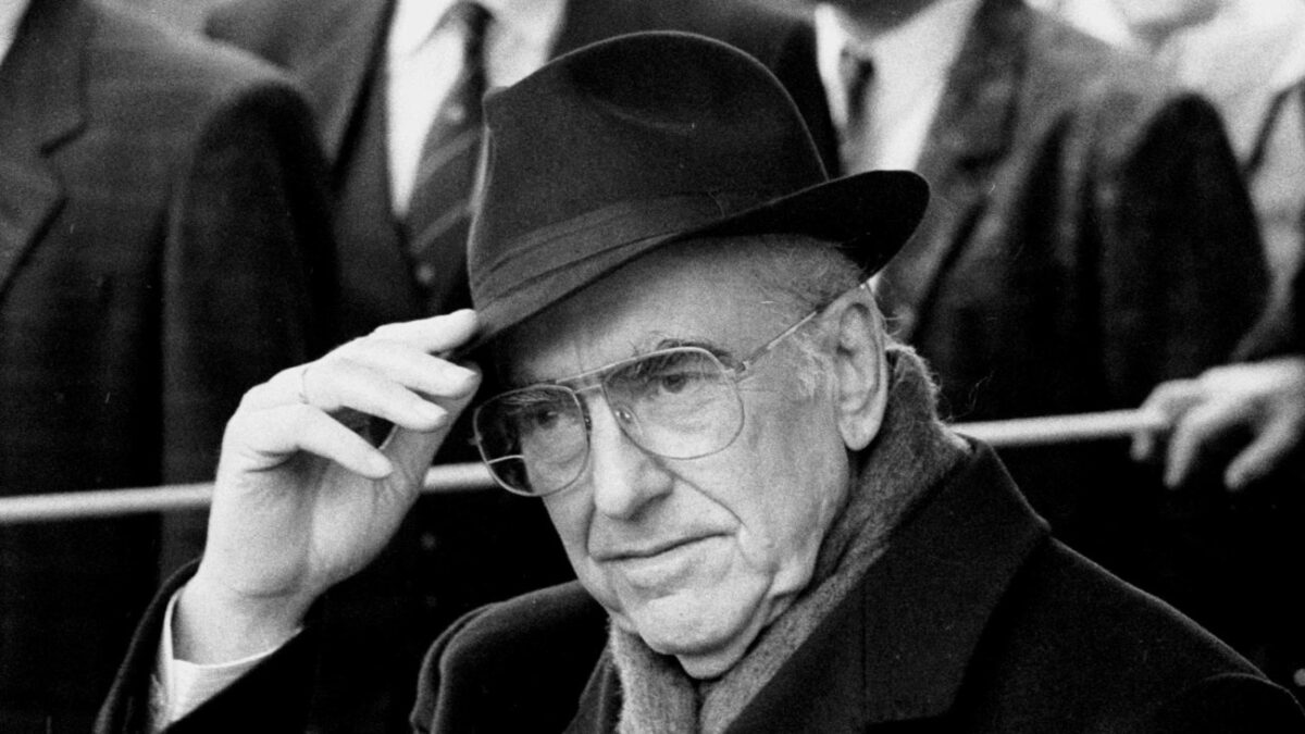 Ανδρέας Παπανδρέου | Όποιος διαφωνεί, να κατέβει από το τρένο…