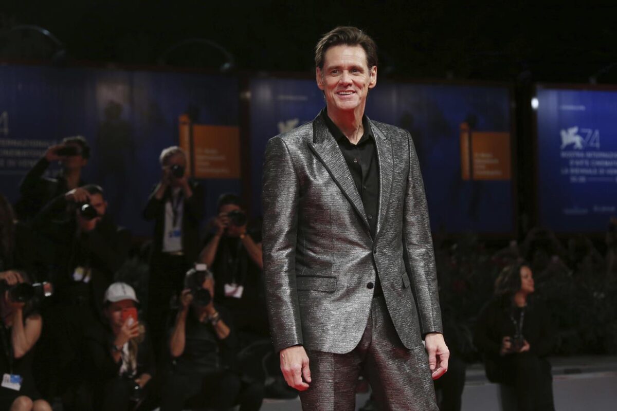 Ο Jim Carrey γύρισε ντοκιμαντέρ στο Netflix για το «Άνθρωπος στο φεγγάρι»