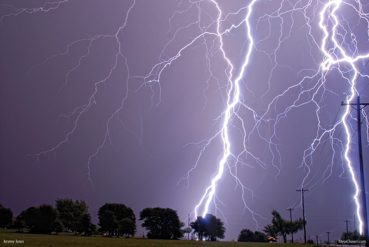 Σχεδόν 11.000 κεραυνούς «έριξε» ο Δαίδαλος (Βίντεο)