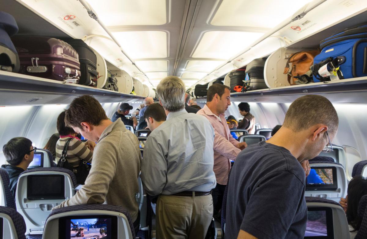 Έρχονται τα ταξίδια με όρθιους επιβάτες στα αεροπλάνα!