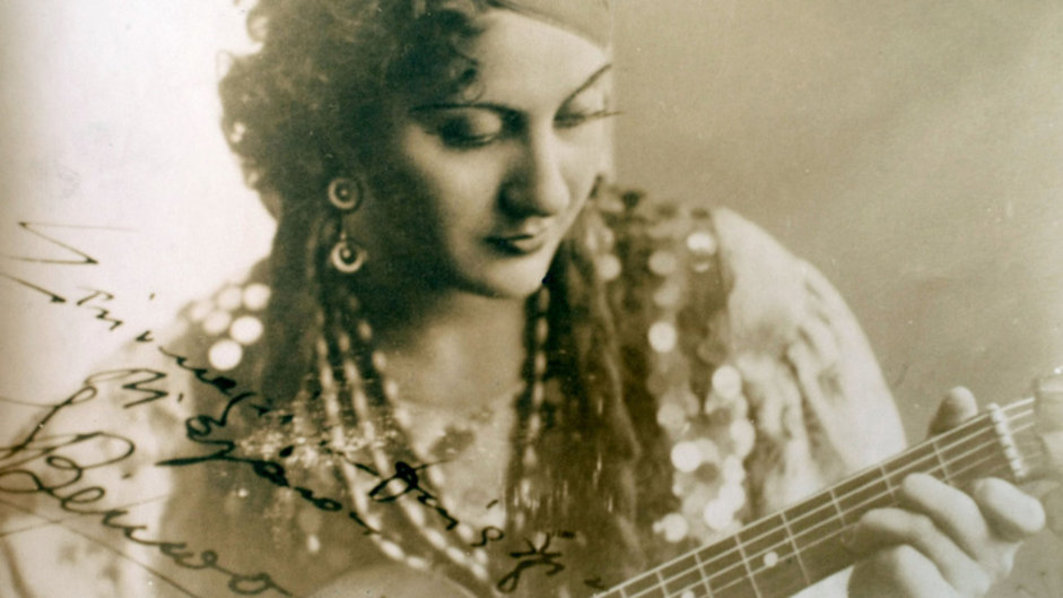 Σοφία Βέμπο | Παιδιά της Ελλάδος, παιδιά που σκληρά πολεμάτε...