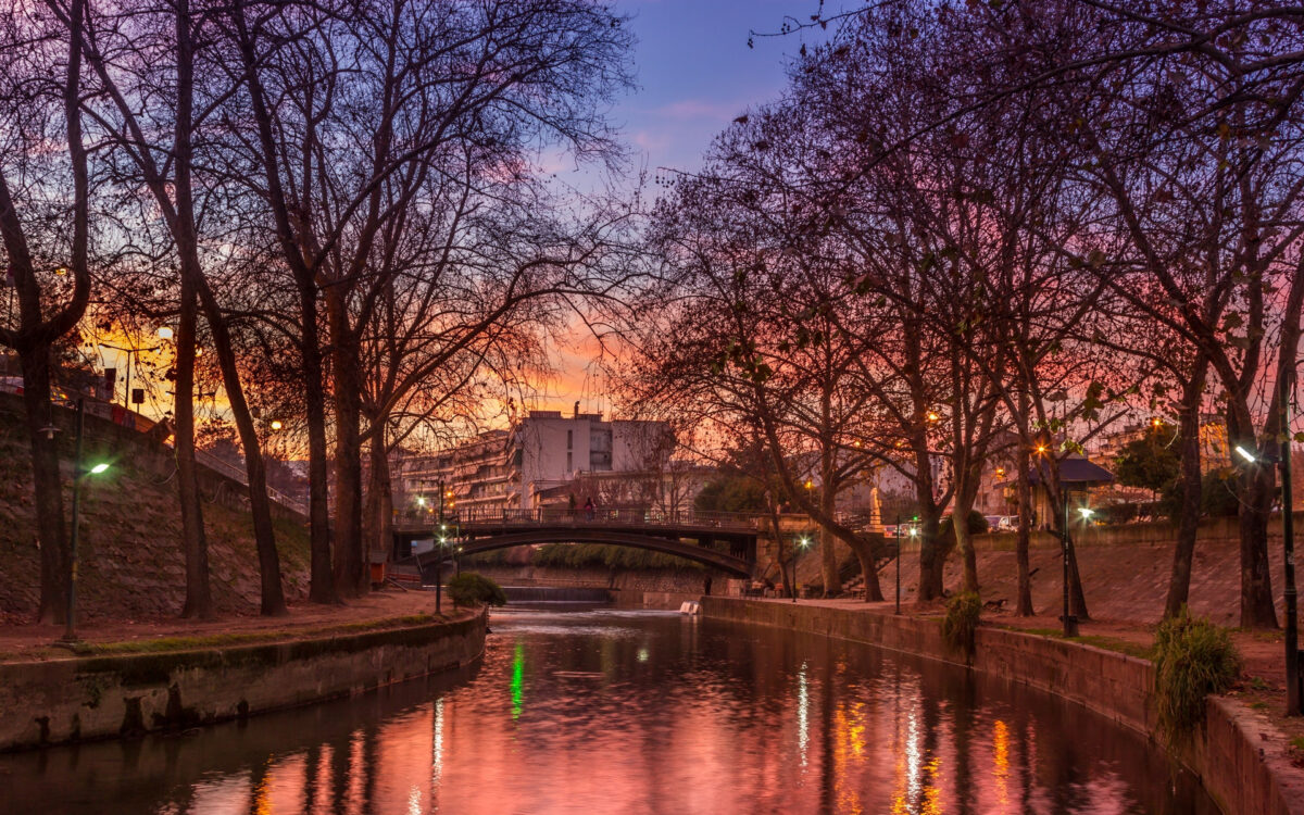 Τα Τρίκαλα θέλουν να γίνουν η πρώτη ελληνική πόλη που θα «κόψει» το κάπνισμα