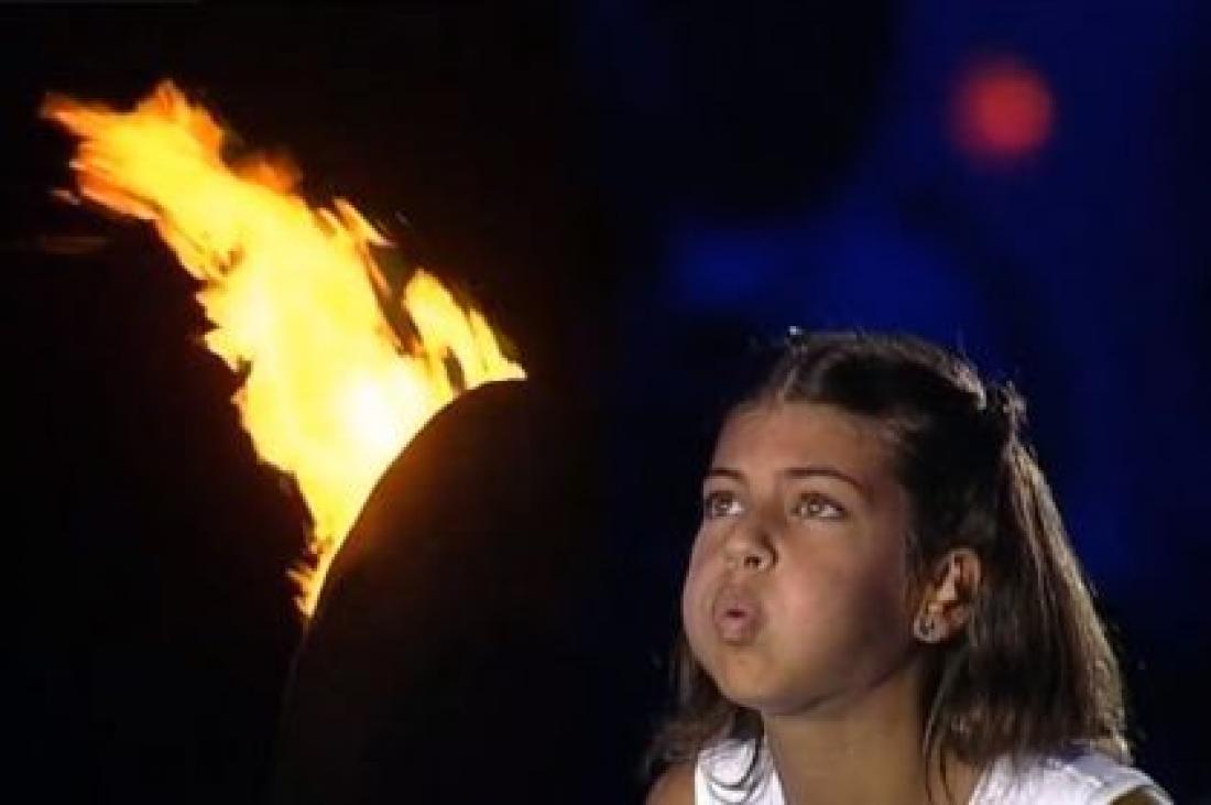 Φωτεινή Παπαλεωνιδοπούλου | Πώς είναι σήμερα η ζωή του πανέμορφου κοριτσιού που μας συγκίνησε σβήνοντας την Ολυμπιακή Φλόγα το 2004;