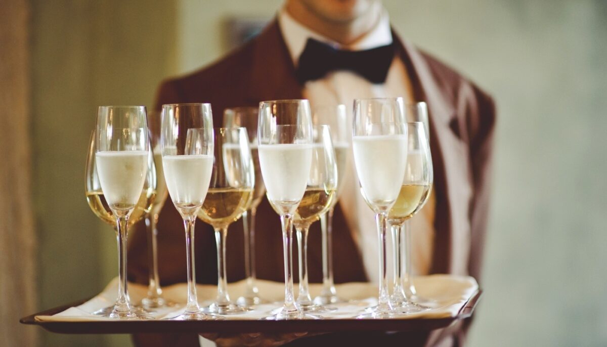 Champagne ή Prosecco;