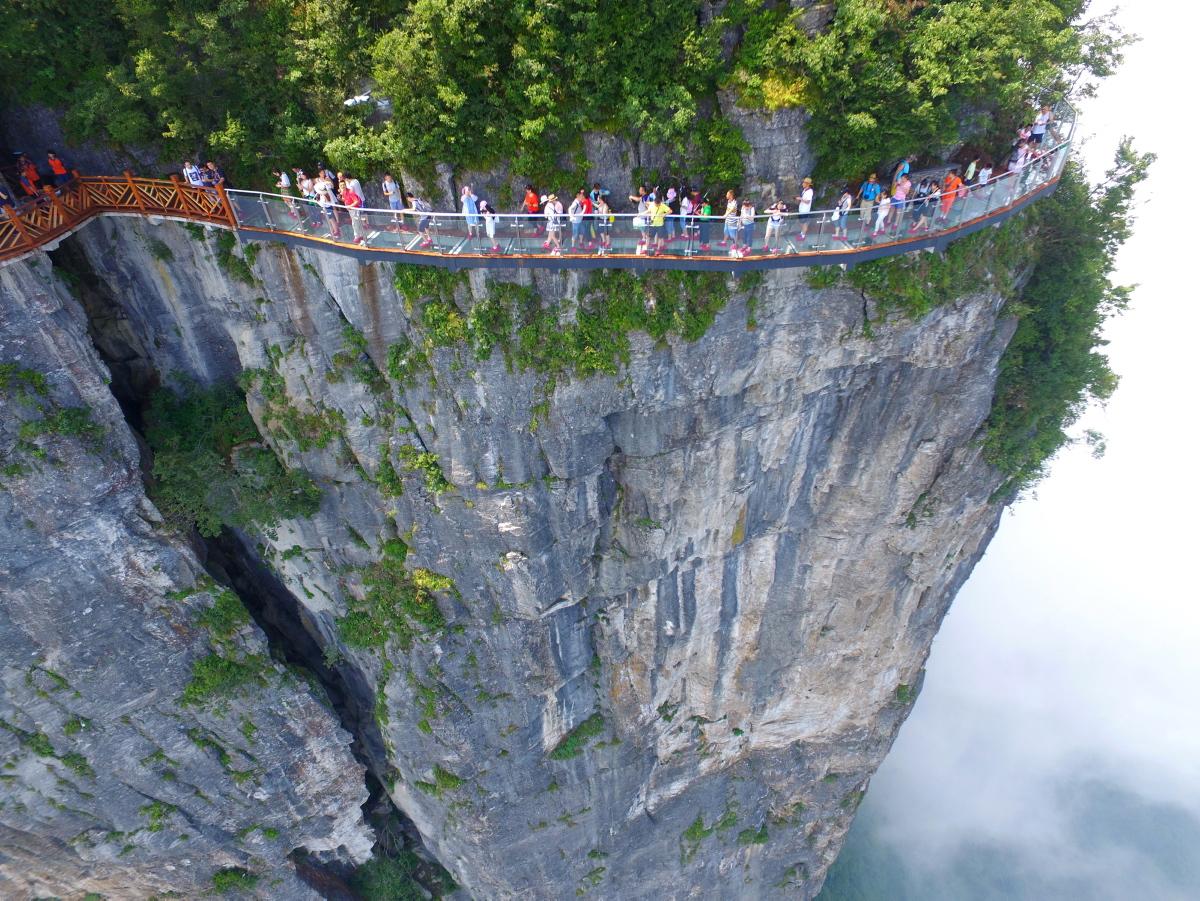 Ζhangjiajie Skywalk:Η πιο τρομακτική βόλτα στον κόσμο