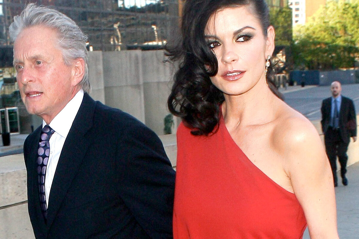 Catherine Zeta Jones | Η άψογη απάντησή της στα αρνητικά σχόλια για τις πλαστικές επεμβάσεις