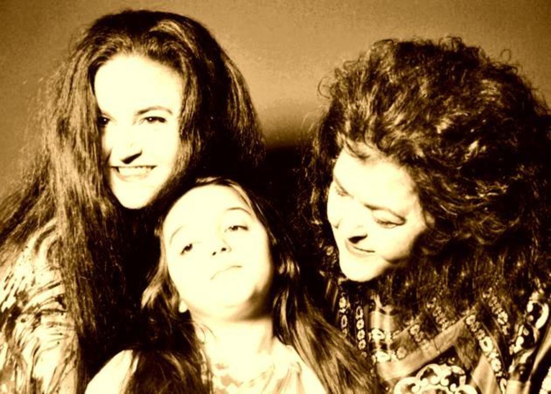 Βέτα Μπετίνη - γράμμα από την κόρη της | Βοήθα με να αντέξω να υπάρχω χωρίς εσένα...