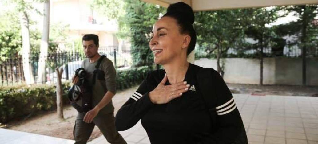 Βίκυ Σταμάτη | Μπήκε στη φυλακή με υψωμένο το δάχτυλο & βγήκε `κυρία`…