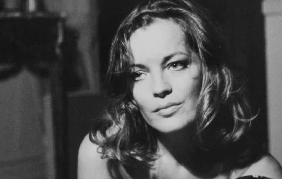 Μενέλαος Λουντέμης  |  Όλοι χρωστάμε κάπου ένα σ`αγαπώ και μια συγνώμη...