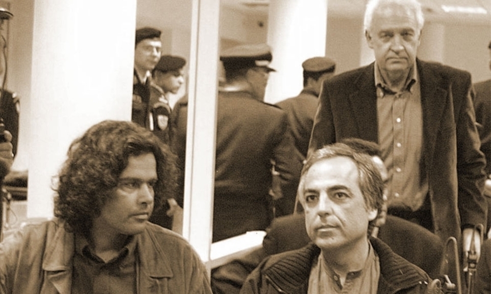 Τυχαία ή επίτηδες κάποιοι ανέλαβαν να μας θυμίσουν την 17 Νοέμβρη;