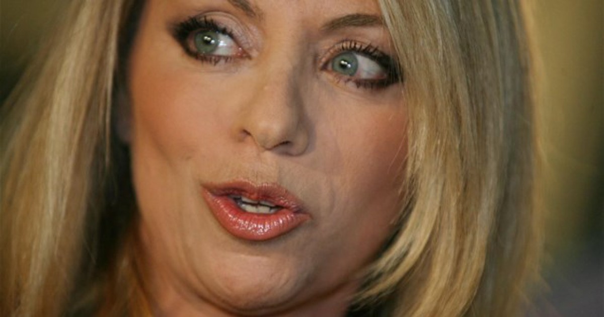 Έλλη Στάη | Η υπέροχη εμφάνισή της στο πλευρό του αγαπημένου της