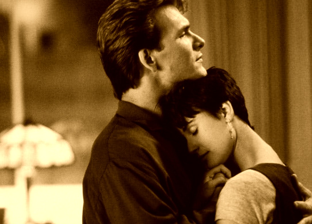 5+2 χαρακτηριστικά που έχει κάθε άνδρας όταν αγαπάει μια γυναίκα