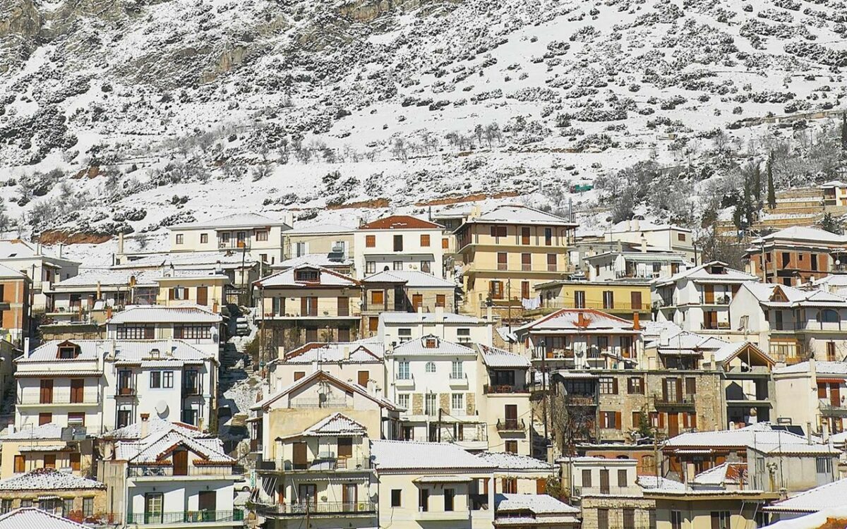 Αράχωβα: Η επίσημη αγαπημένη του χειμώνα