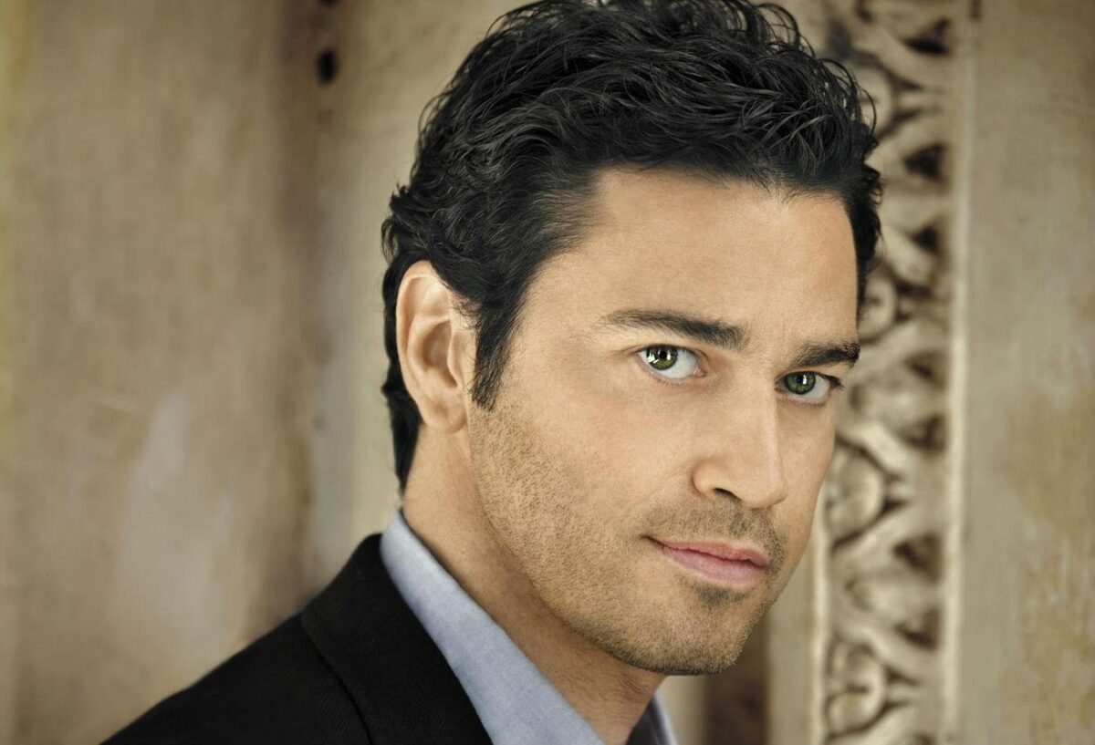 Μάριος Φραγκούλης | Δεν μπορεί να υπάρξει ένας τέλειος κόσμος. Μπορεί, όμως, να υπάρξει αρμονία και αγάπη...