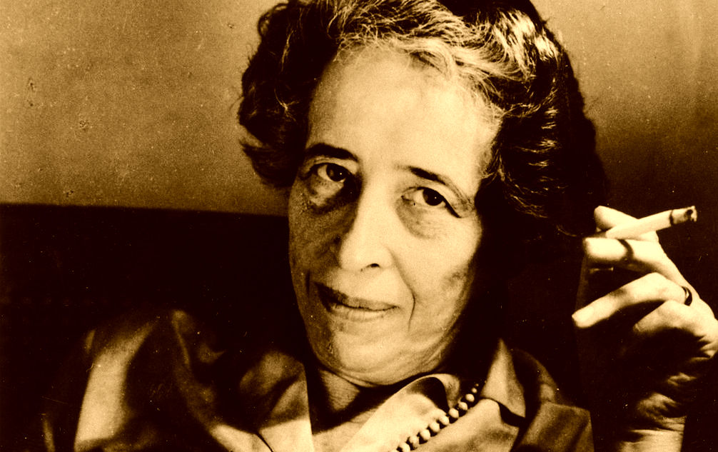 Hannah Arendt |  Η αγάπη πεθαίνει όταν εκτίθεται δημόσια...