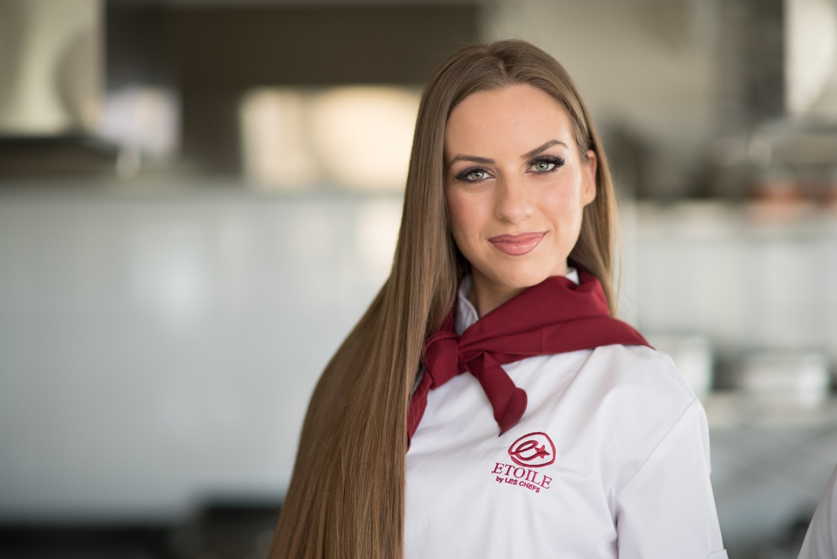 Χόρεψε τσιφτετέλι και προκάλεσε “σεισμό” στο πλατό του Παπαδόπουλου (Βίντεο)