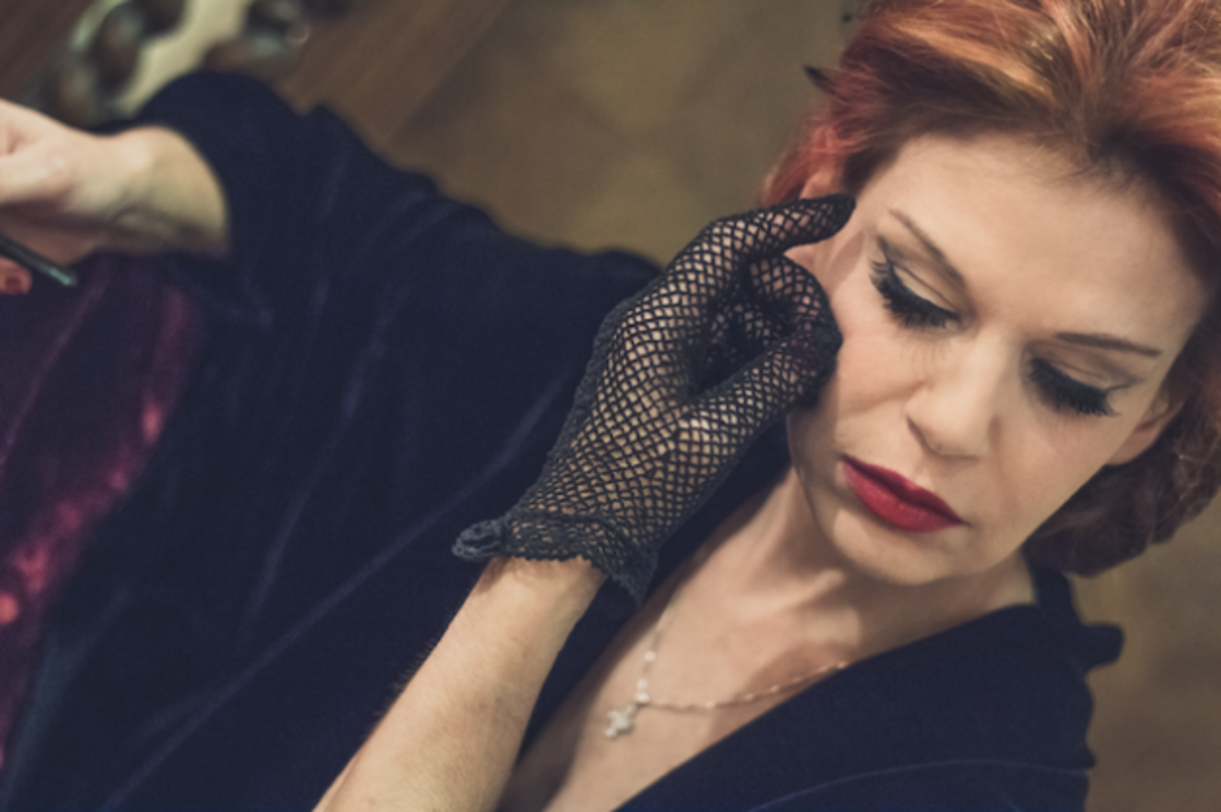 Πωλίνα Γκιωνάκη | Πήγε να με στραγγαλίσει, με χτύπησε πολύ άσχημα στο κεφάλι και τρεις μέρες βρισκόμουν στα νοσοκομεία.