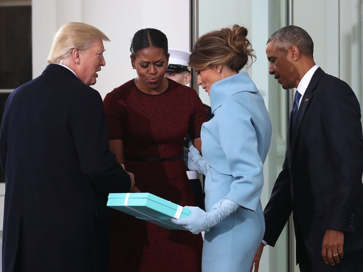 Μελάνια Τραμπ | Ποιό ήταν το δώρο που της προσέφερε η Μισέλ Ομπάμα;