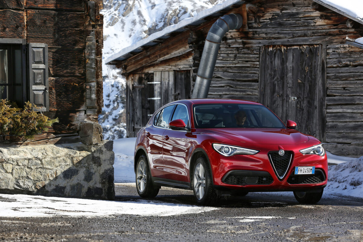 Alfa Romeo Stelvio: Ακόμη ένα βραβείο για το πρώτο SUV της ιταλικής φίρμας! (photos)