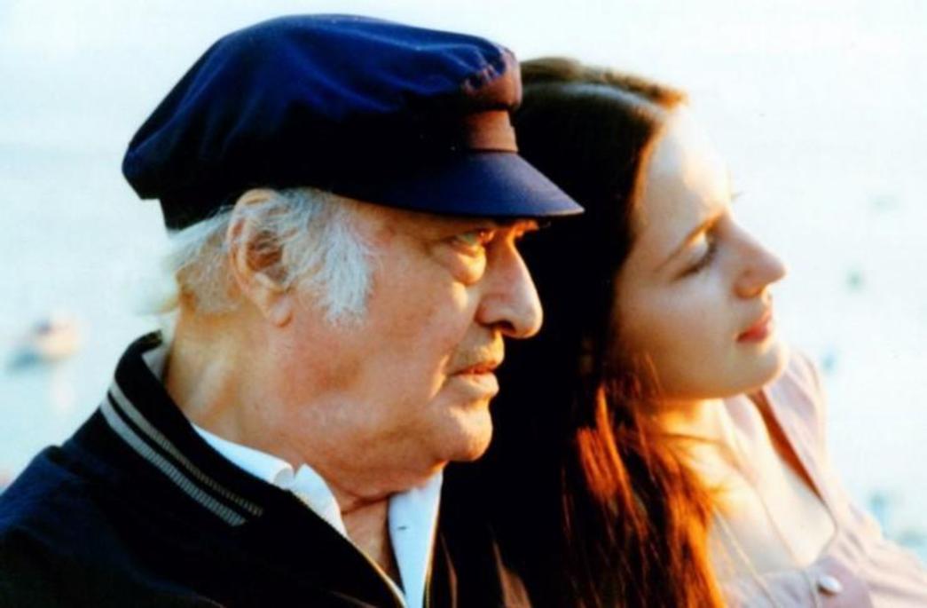 Οδυσσέας Ελύτης & Ιουλίτα Ηλιοπούλου | Έτσι μιλώ για σένα και για μένα. Επειδή σ` αγαπώ και στην αγάπη ξέρω, να μπαίνω σαν Πανσέληνος..