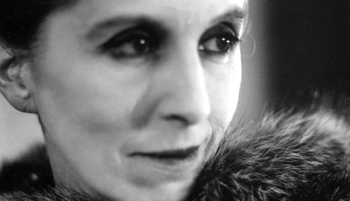 Karen Blixen | Άντρας και γυναίκα είναι δυο κλειδωμένα κουτιά, το καθένα από τα οποία περιέχει το κλειδί για το άλλο.