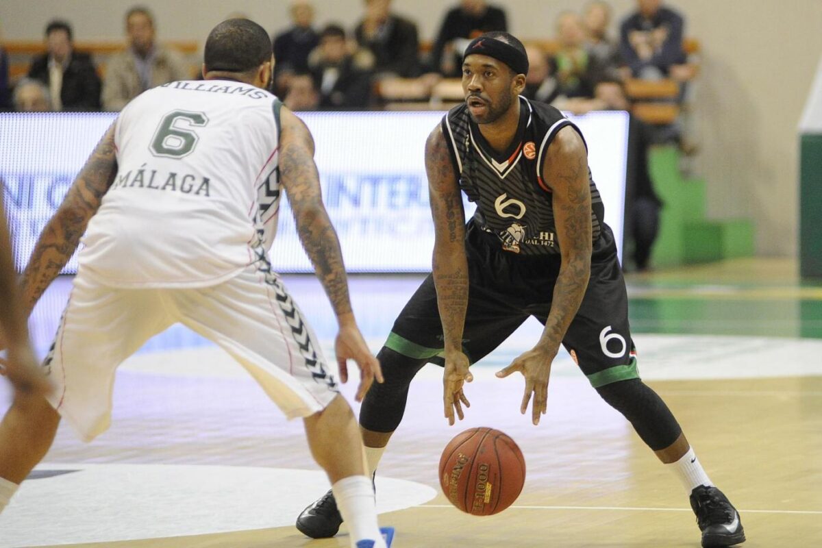 Ο Μπόμπι Μπράουν επιβεβαίωσε τη μεταγραφή του στον Ολυμπιακό