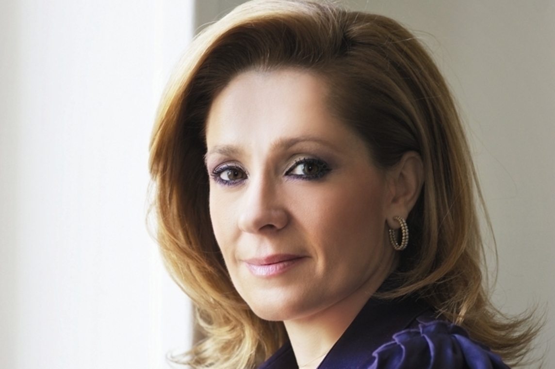 Τζίνα Θανοπούλου |   Προσεξε σε ποιον θα δώσεις οτι πιο πολύτιμο έχεις, όχι το σώμα σου, ούτε  το μυαλό σου, αλλά την ψυχή σου.