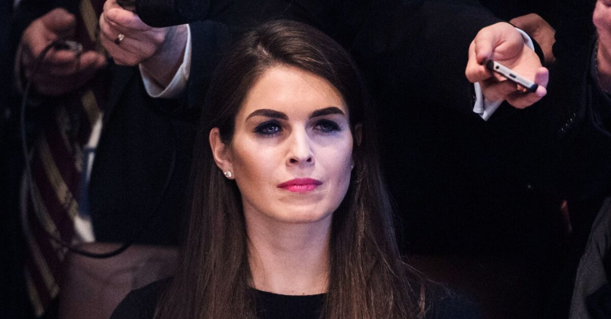 Hope Hicks | Γιατί παραιτήθηκε από τη θέση διευθύντριας επικοινωνίας το `κορίτσι` του Trump;