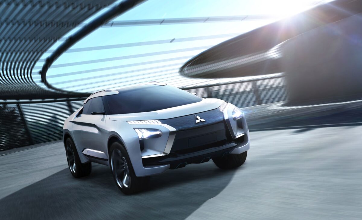 Με διπλή πρεμιέρα στην φετινή Γενεύη η Mitsubishi δείχνει το μέλλον! (photos)