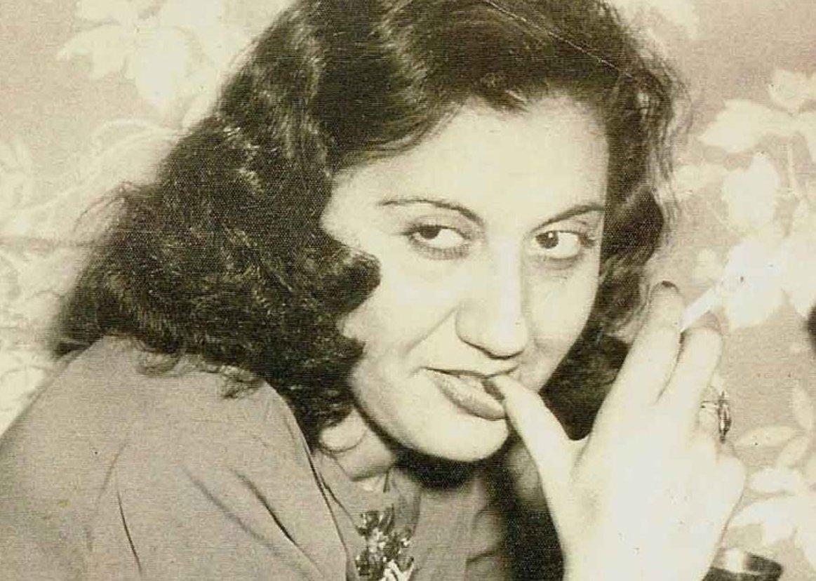 Σοφία Βέμπο | Το πρωί με ξυπνάς με φιλιά...