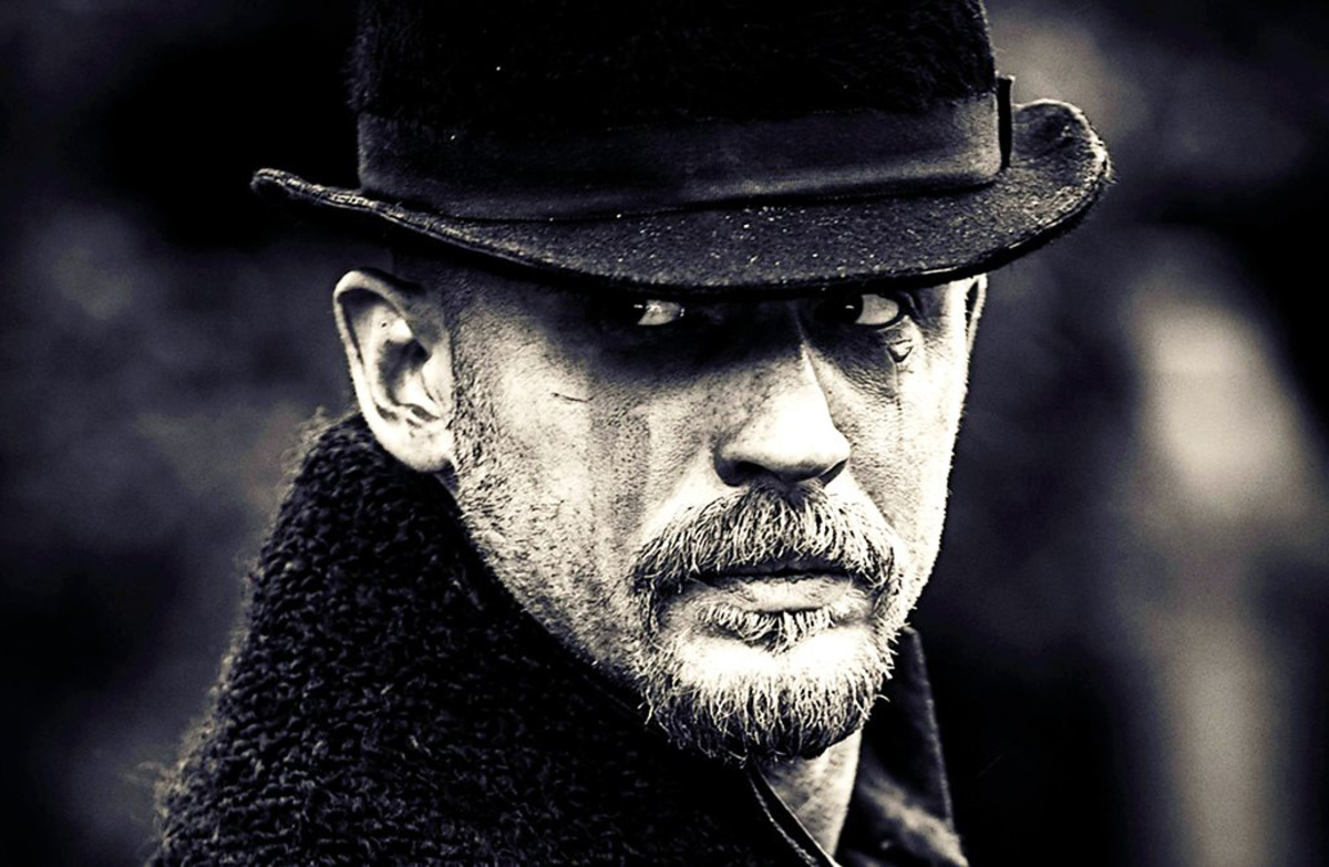 Ο Tom Hardy είναι ο Al Capone – Πρώτη φωτογραφία από τα γυρίσματα