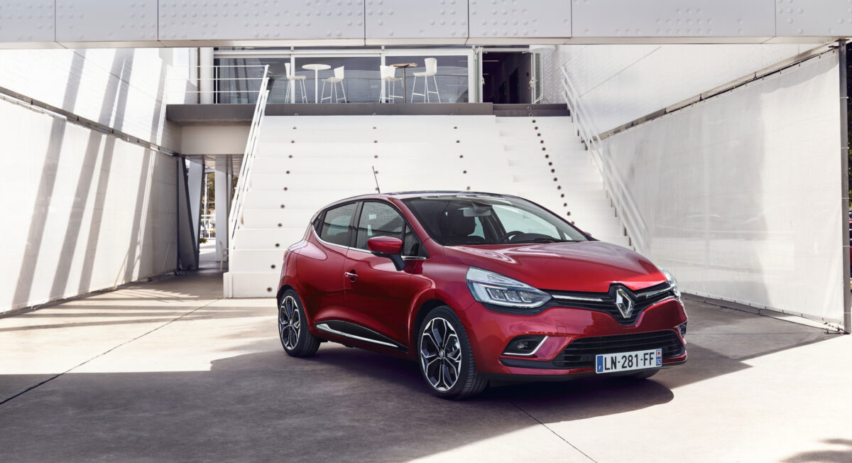 Ακόμη πιο ελκυστικό προς αγορά το διαχρονικό Renault Clio! (photos)