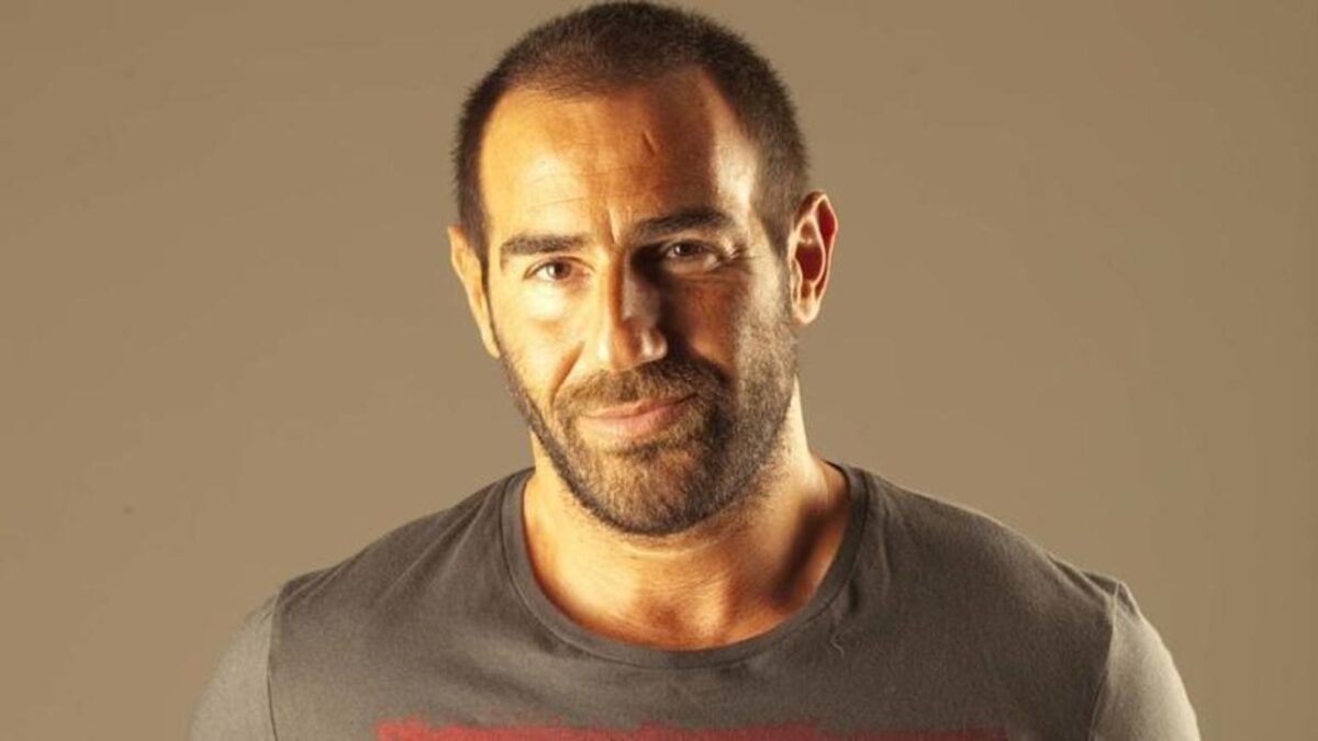 Αντώνης Κανάκης |  Ο θυμός ξεχειλίζει...Εγώ προσπαθώ να είμαι άνθρωπος που τιμώ τη συγγνώμη..