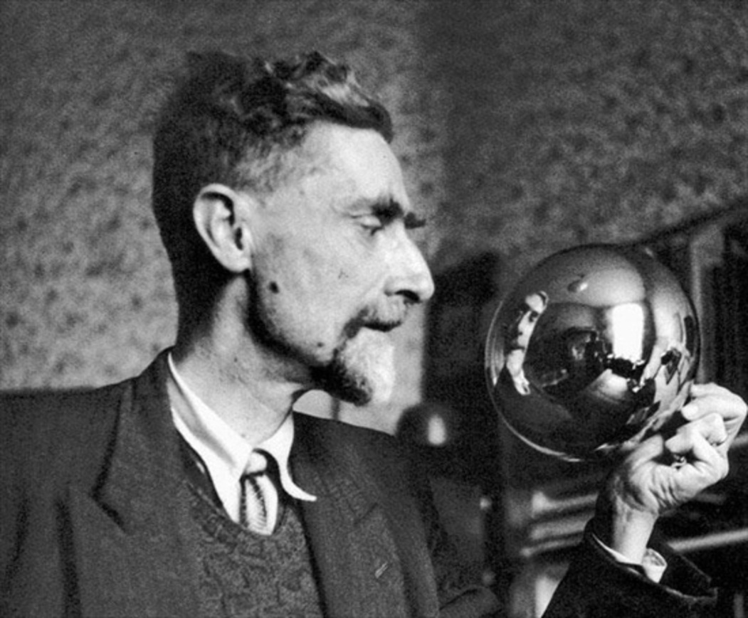 Maurits Cornelis Escher | Eίστε σίγουροι ότι το πάτωμα δεν είναι και ταβάνι;