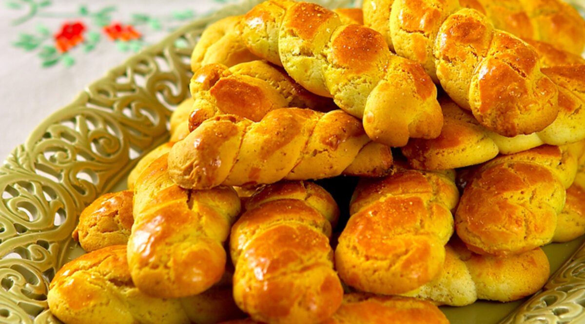 Σπιτική συνταγή για Πασχαλινά κουλούρια