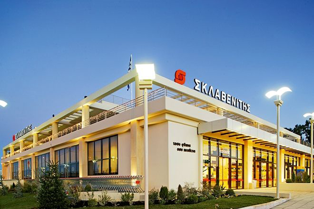 Πώς χτίστηκε η αυτοκρατορία του Σκλαβενίτη: Από τα πέτρινα χρόνια και το μπακάλικο στις εξαγορές και την επιτυχία