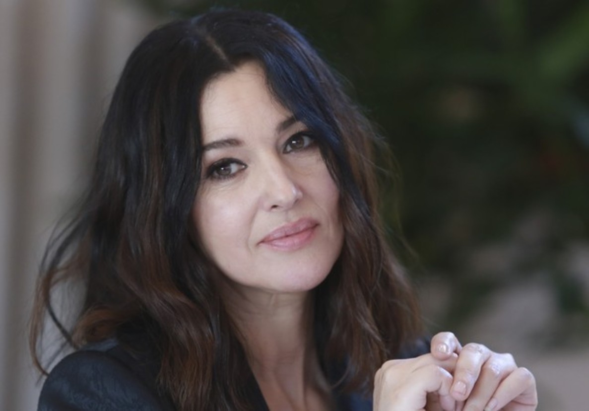 Κι αν η αγάπη σου τους πνίγει, αγάπα εκείνους που ξέρουν να κολυμπούν