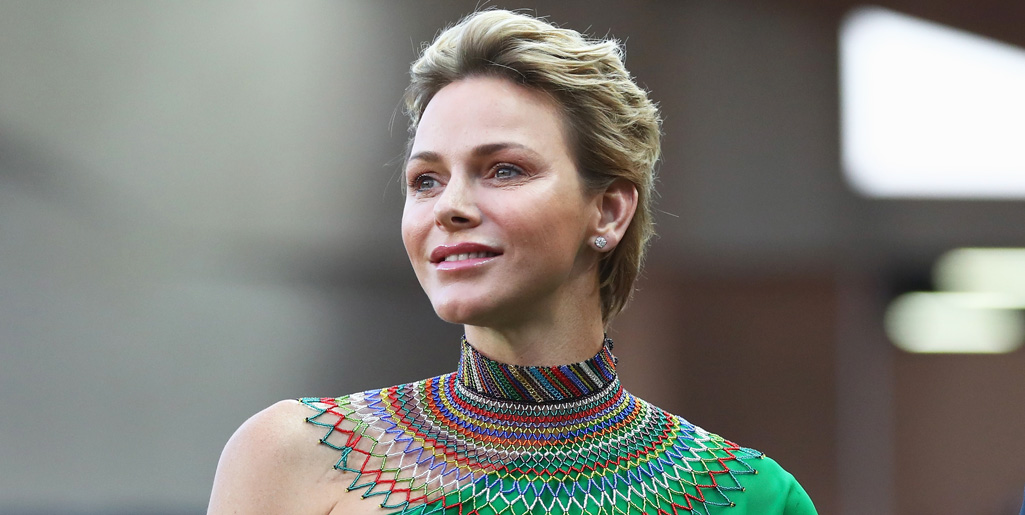 Πριγκίπισσα Charlene | Με αέρα Grace Kelly φωτογραφίζεται με τα δίδυμα παιδιά της